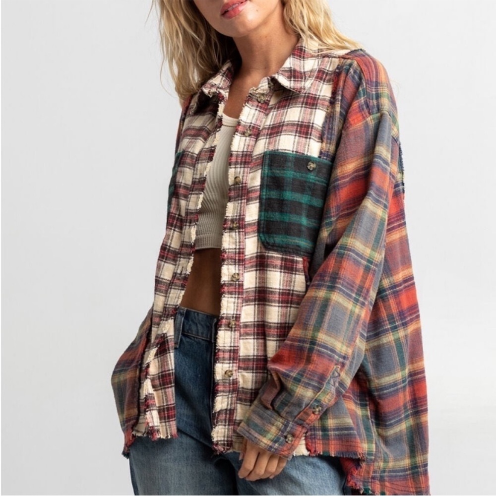 BDG Urban Outfitters Plaid Button Up Oversized Shirt Size Small Red/Green/Cream